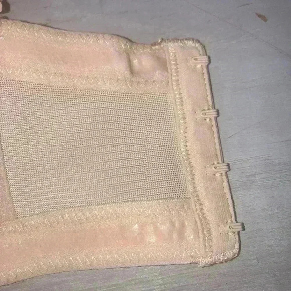 WACOAL 42DDD Classic Beige Underwire Bra PRISTINE! - Picture 5 of 7